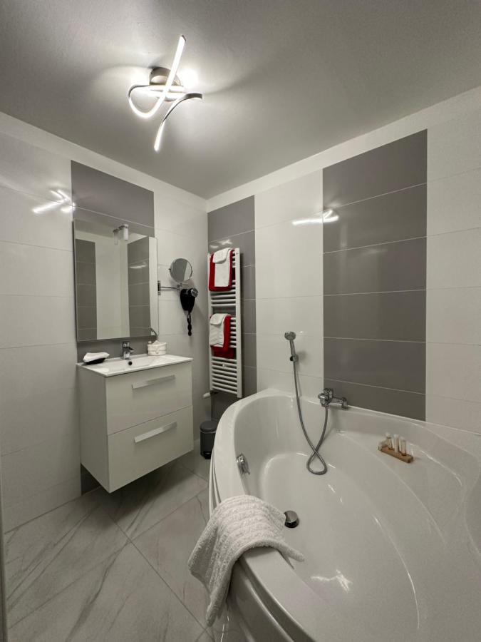 Hotel Le Saint-Yves Le Treport Ngoại thất bức ảnh